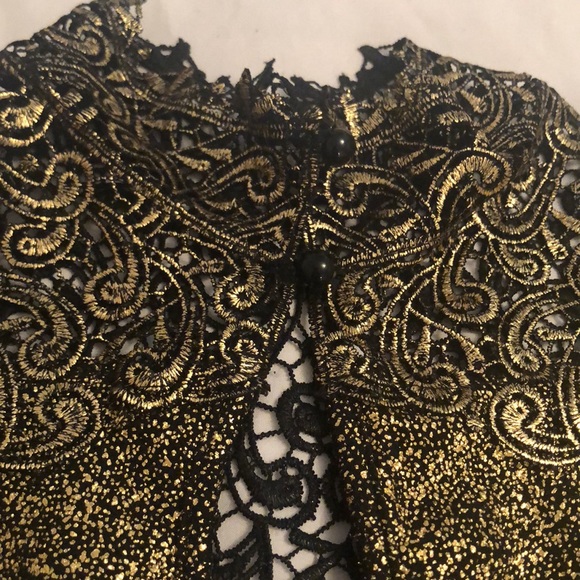 Peplum Gold and Black Shirt - Picture 5 of 6